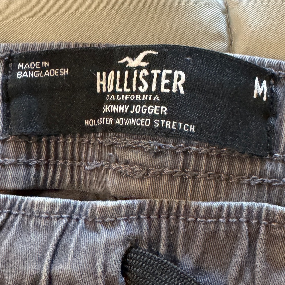 2x Hollister skinny jogger size medium